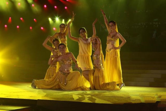 �D3�����_��W��(sh��)�W�WԺ09����һ��Ů�����ң���������ͬ�W�Ѓ��������͵������x�У�һ�����ϱ����о��������������͵��ϴ��x�У�߀��һ�����h�������_���{������W���졣�����@�ӵ����ᣬ��ҵĳ�ӡ��һ���ǂ���֔���̿ࡢ�����&ldquo;�W��&rdquo;���ҡ������_��W���I(y��)����ϣ�������һ�ζ�Ƥ��s�@�Gȫ����׌��Ҵ��&ldquo;̫����&rdquo;���@�����������ഺ��Ϣ�Ĺ����������Ĺ��¸��V��ң��҂����ഺ�����r���҂����������ӡ�