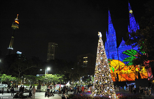 �P�c(di��n)ʥ�Q��(ji��)��(d��ng)�ˈ�(ch��ng)�����޷�ͶӰ���(m��ng)��˲�g(�D)(4)