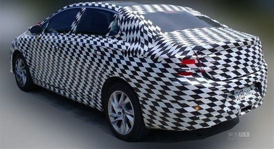 DS4三廂版路測諜照曝光 12月19日首發