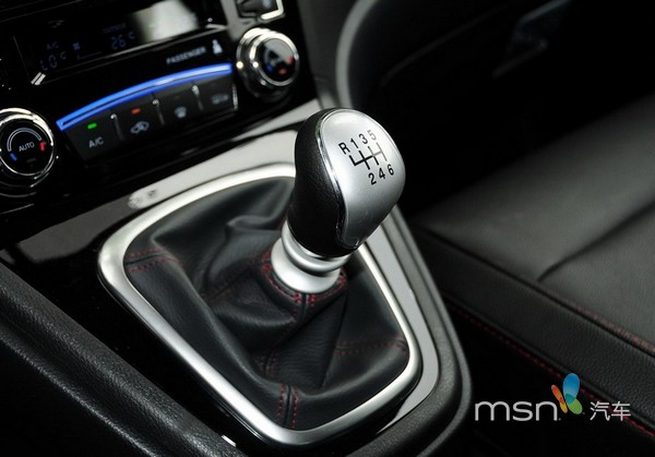 ��T����(d��ng)�����o�� 6����T�u݆����SUV���]