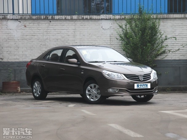 寶駿汽車2013款寶駿630